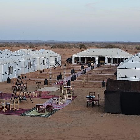 ホテル Najma Luxury Camp メルズーガ エクステリア 写真