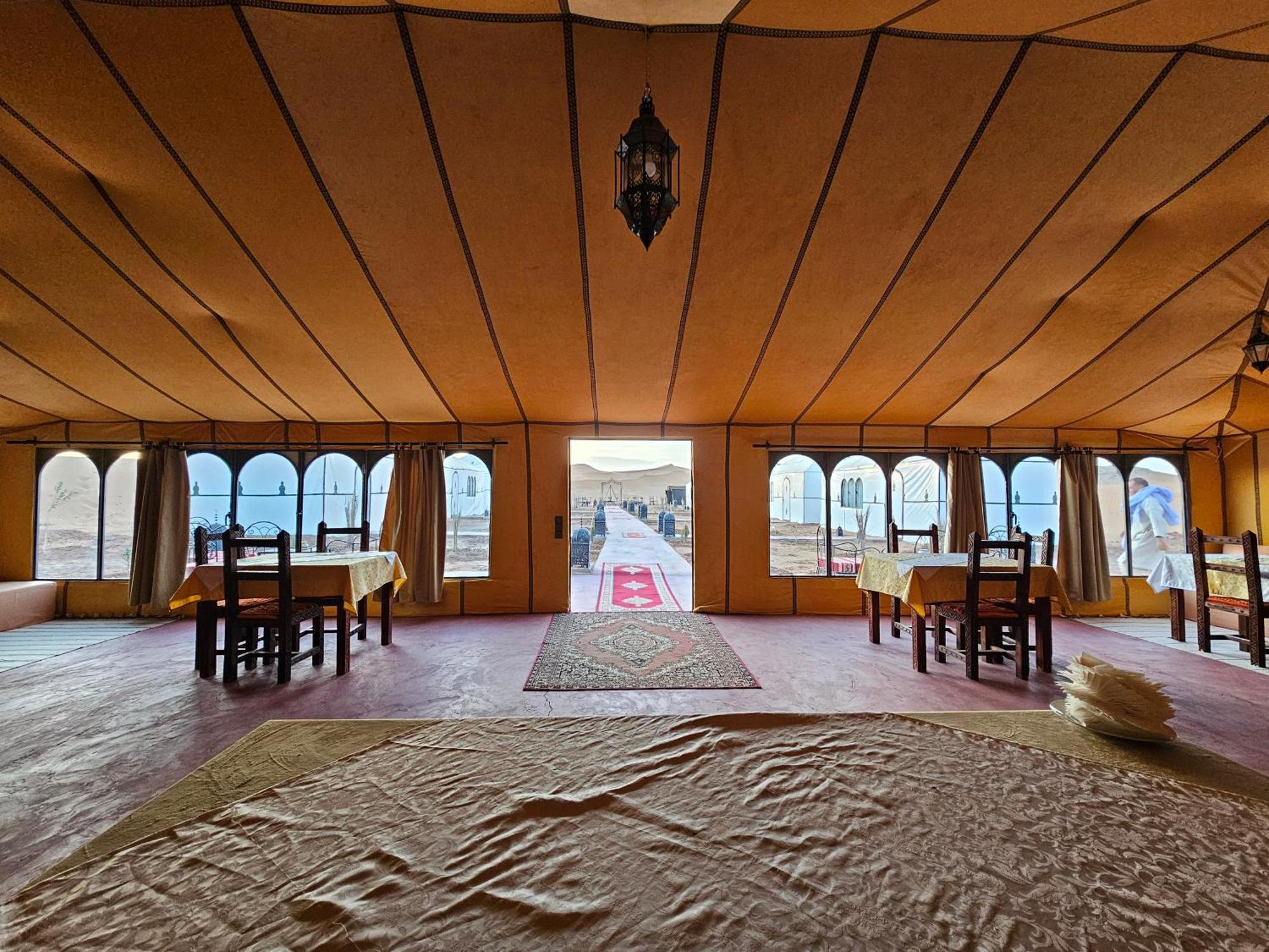 ホテル Najma Luxury Camp メルズーガ エクステリア 写真