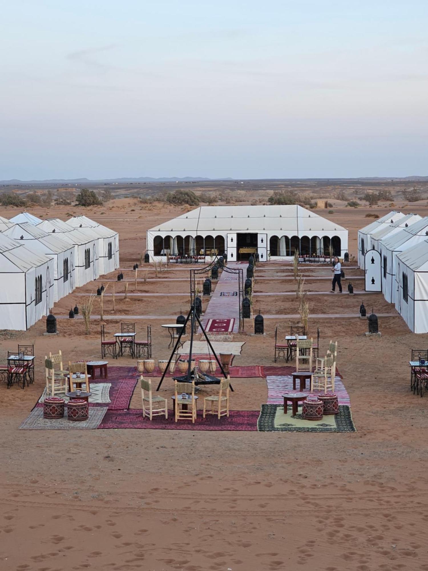 ホテル Najma Luxury Camp メルズーガ エクステリア 写真