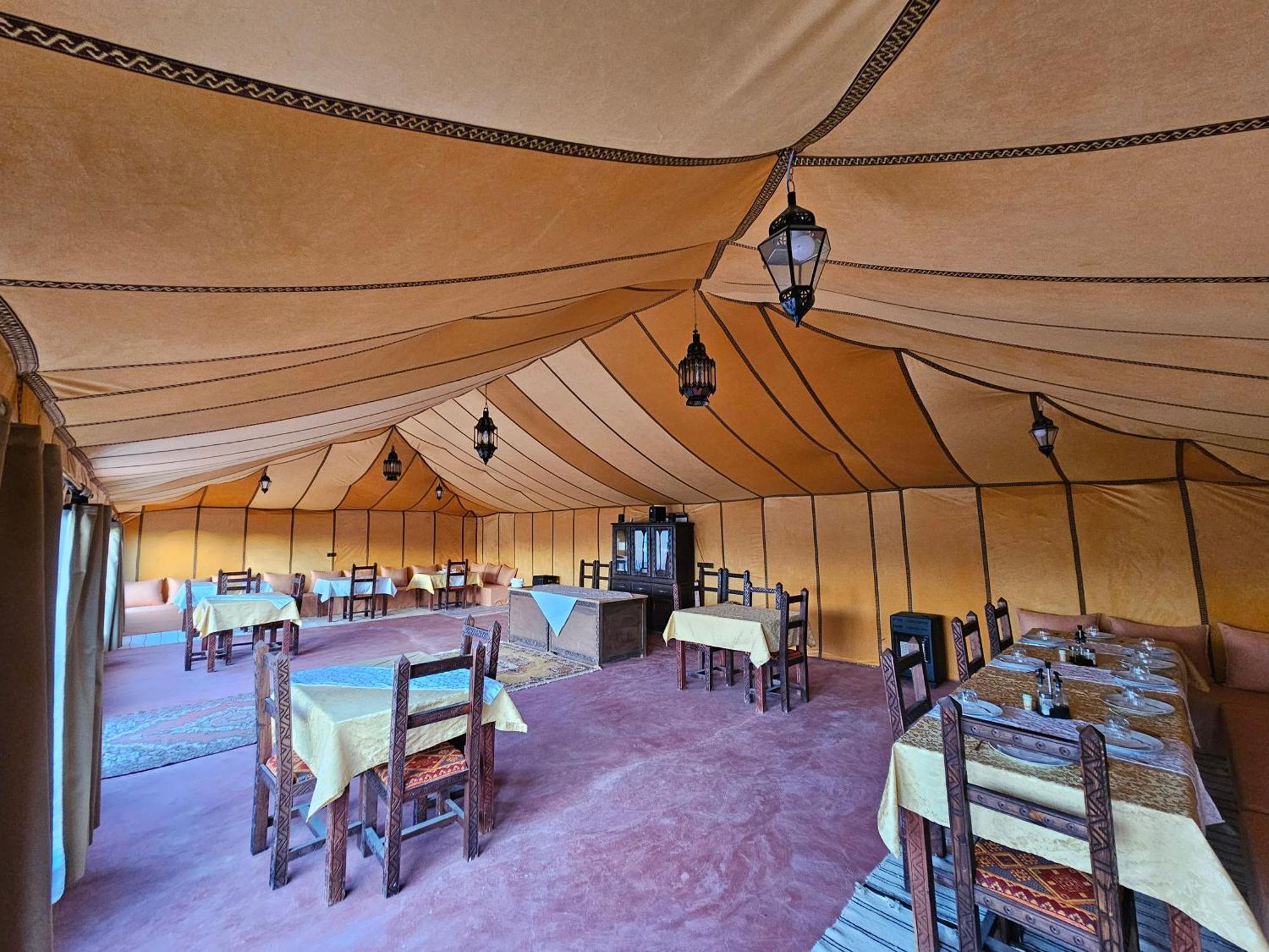 ホテル Najma Luxury Camp メルズーガ エクステリア 写真