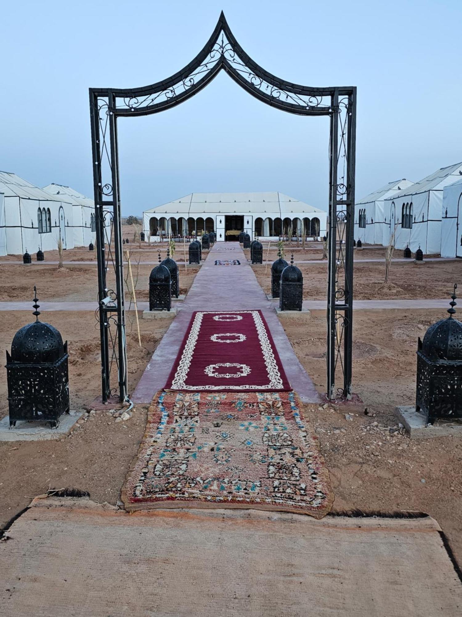 ホテル Najma Luxury Camp メルズーガ エクステリア 写真