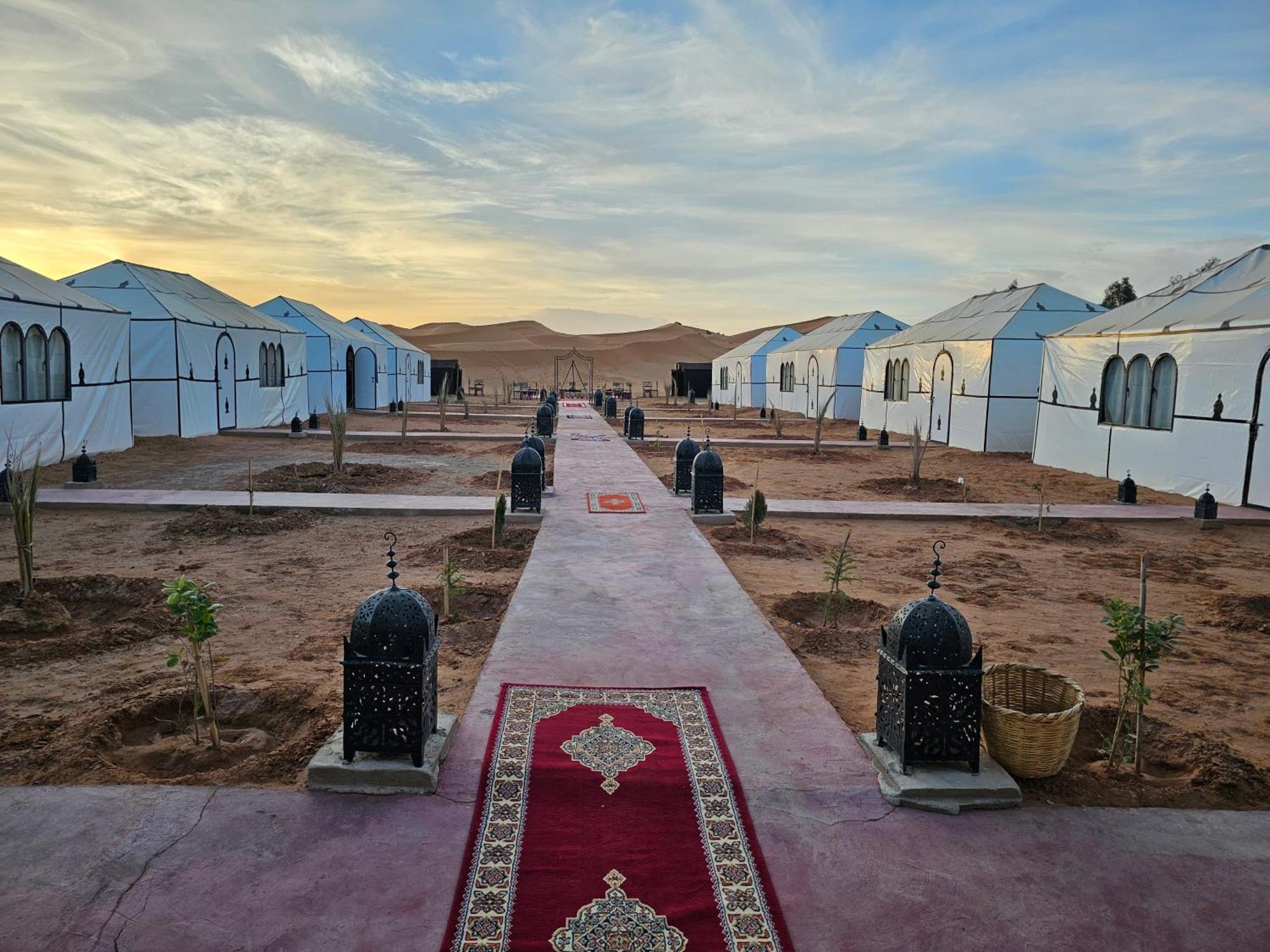 ホテル Najma Luxury Camp メルズーガ エクステリア 写真